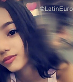 Date this sultry Colombia girl Andrea from Cali CO24406