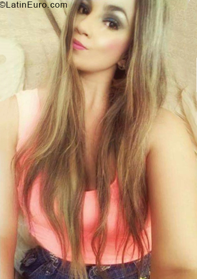 Date this lovely Colombia girl Karen from Martinez CO24444