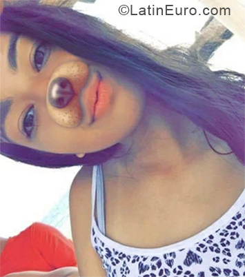 Date this gorgeous Venezuela girl Fabiola from Cumana VE1932