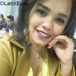 fun Brazil girl Mah from Mogin Guacu BR10705