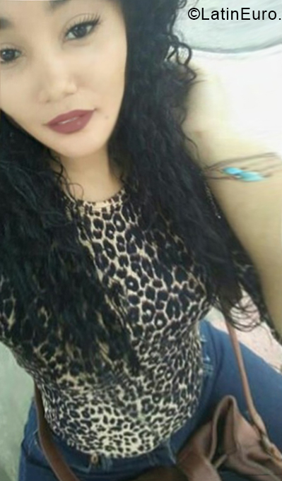 Date this attractive Dominican Republic girl Liz from Santo Domingo DO33365