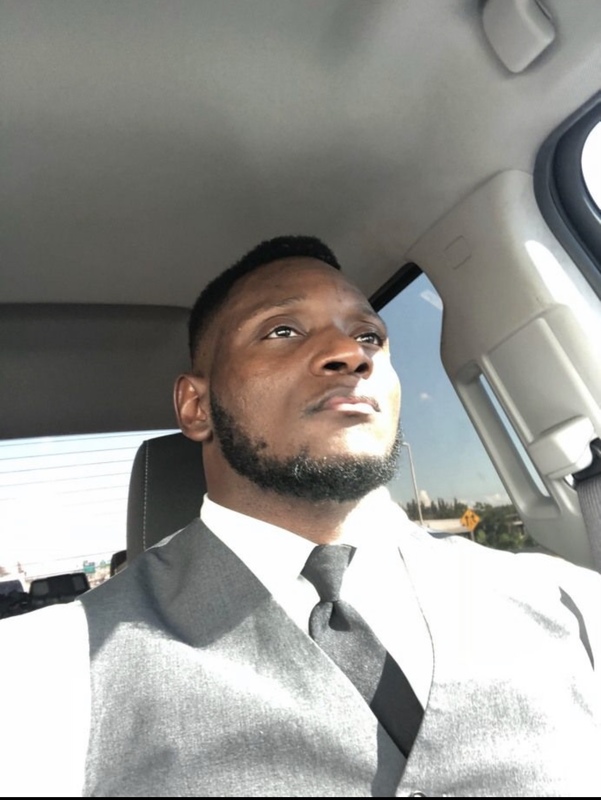 Date this lovely United States man JohnBonesElite from Miramar US19617