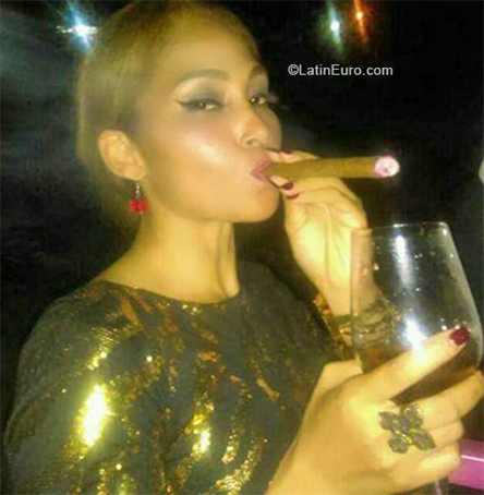 Date this good-looking Dominican Republic girl Mara from Bonao DO33410