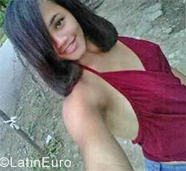Date this sultry Dominican Republic girl Katherine from Nagua DO33489