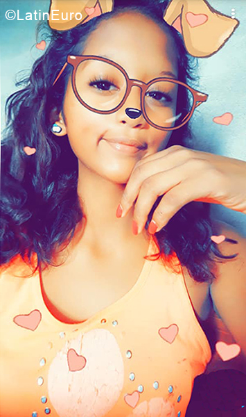 Date this athletic Ecuador girl Keira Jamileth from Guayaquil EC291