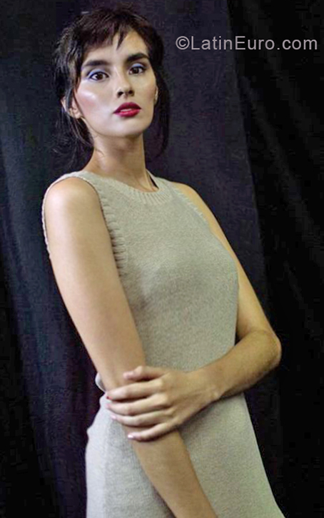 Date this fun Colombia girl Viviama from Barranquilla CO26112