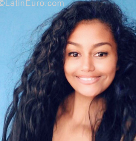 Date this cute Venezuela girl Roraima from Maracay VE2025