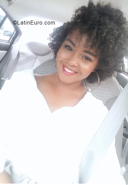 Date this stunning Colombia girl Mar from Cali CO27348