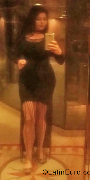 Date this happy Colombia girl Paquri from Medellin CO24669