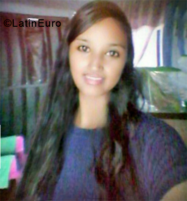 Date this pretty Colombia girl Luisa from El Bagre CO24670