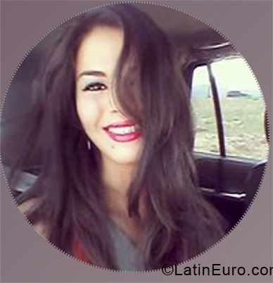 Date this gorgeous Venezuela girl Alexa from Valencia VE2354