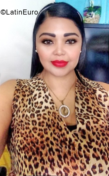 Date this funny Honduras girl Karina from Tegucigalpa HN2659