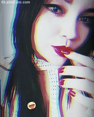 Date this gorgeous Colombia girl Mariana from Medellin CO24762