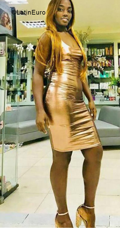 Date this exotic Dominican Republic girl Vivi from Santo Domingo DO33807