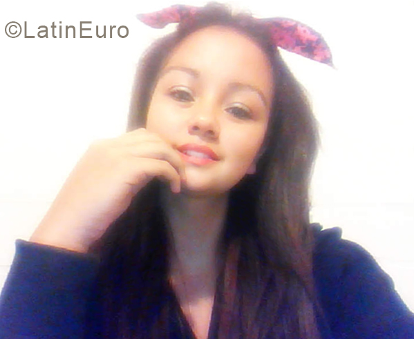 Date this tall Chile girl Berta from San Felipe CL127