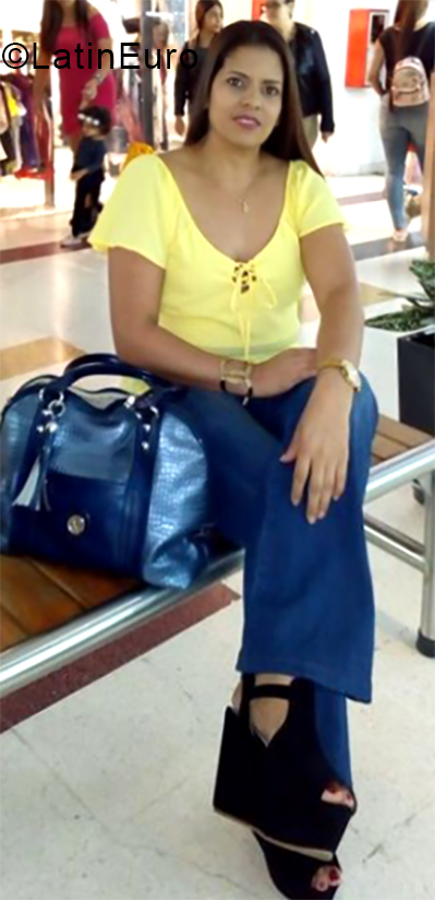 Date this pretty Colombia girl Gloria from Medellin CO24817