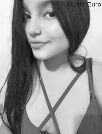 Date this pretty Colombia girl Luisa from Popayan CO24910