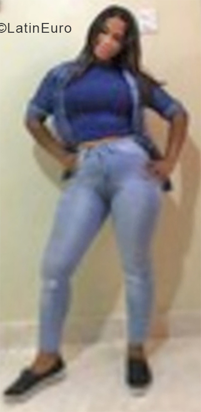 Date this tall Dominican Republic girl Erika gissell from Santo Domingo DO34068