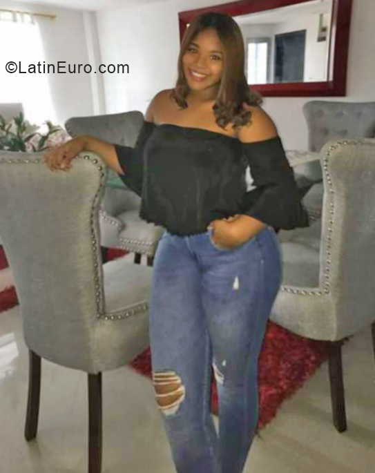 Date this cute Colombia girl Katherine from Cali CO24960