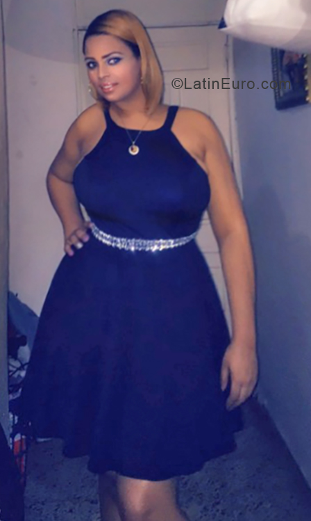 Date this tall Dominican Republic girl Leidy from Santo Domingo DO34101