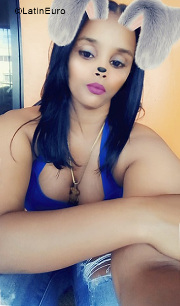 Date this good-looking Dominican Republic girl Nairoby from La Vega DO34177