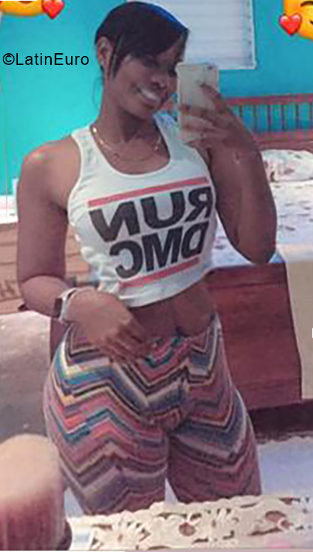 Date this attractive Dominican Republic girl Katherine from Santo Domingo DO34270