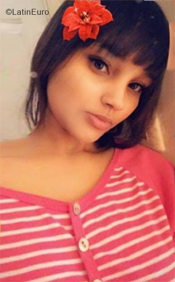 Date this passionate Dominican Republic girl Betsy from Santo Domingo DO34369