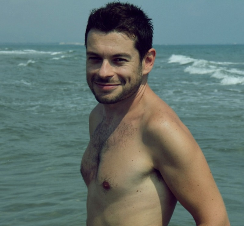 Date this passionate Spain man Pol from Barcelona ES453