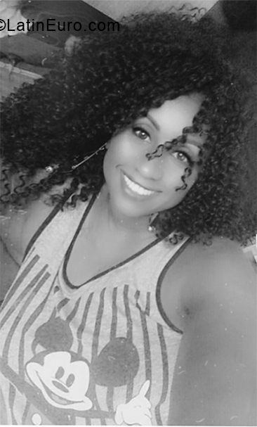 Date this georgeous Brazil girl Ciara from Rio De Janeiro BR10811