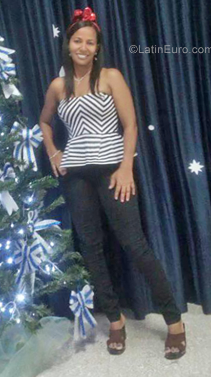 Date this young Dominican Republic girl Ofelia from Santiago DO34415