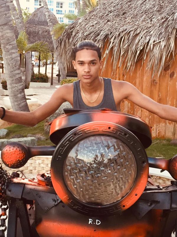 Date this lovely Dominican Republic man Jose stiven from Santo Domingo DO34506