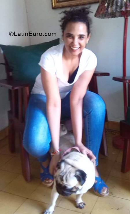 Date this fun Dominican Republic girl Devorah from Manoguayabo DO55932