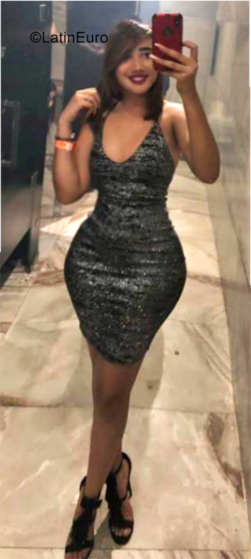 Date this attractive Dominican Republic girl Celina from Santo Domingo DO34564