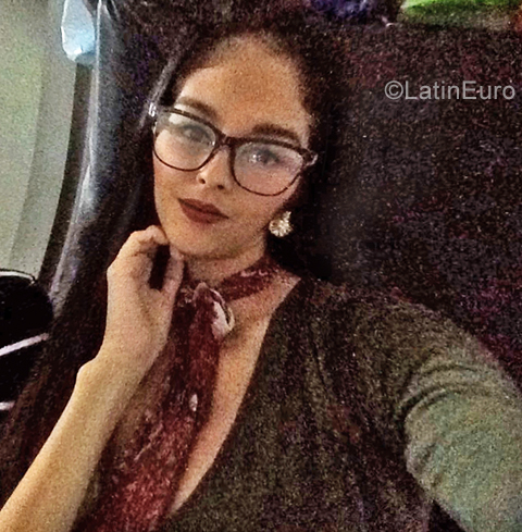 Date this fun Venezuela girl Rosy from Caracas VE2331