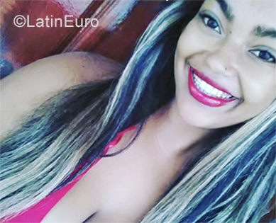 Date this foxy Dominican Republic girl Ana from Santo Domingo DO37560