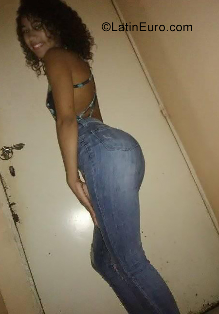 Date this fun Venezuela girl Yorgeles from Caracas VE2453