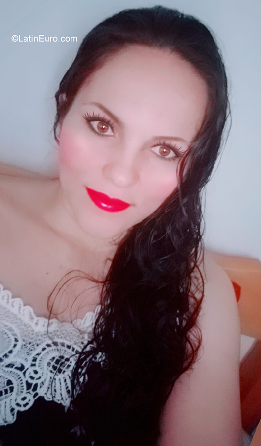 Date this passionate Colombia girl Corelay from Bogota CO25543