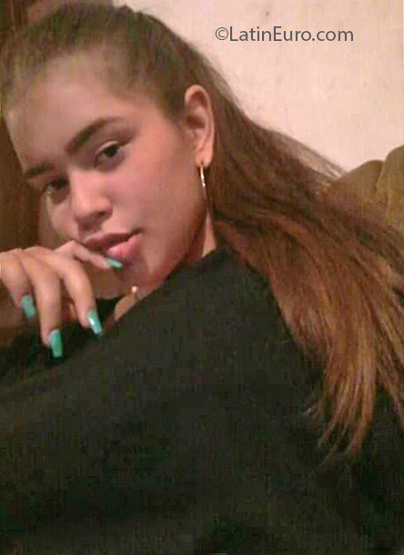 Date this young Venezuela girl Rosmary from Maracaibo VE2481