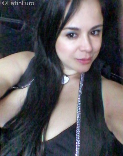 Date this sultry Colombia girl Luce from Medellin CO25568