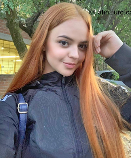 Date this georgeous Colombia girl Laura from Medellin CO25584