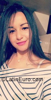 Date this tall Colombia girl Daniela from Bogota CO25641