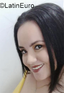 Date this good-looking Colombia girl Johanna from Barranquilla CO25647