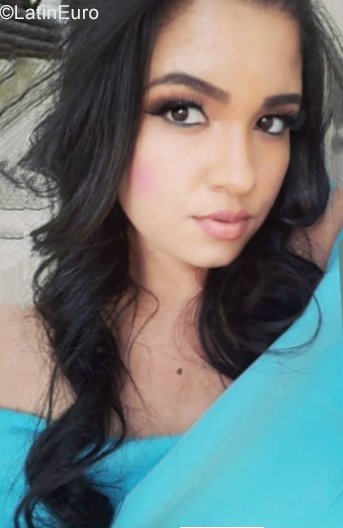 Date this hot Brazil girl Elaine from Jequie BR10859