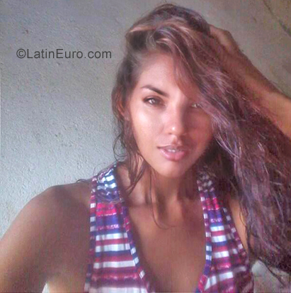 Date this exotic Colombia girl Arlene from Santa Marta CO25735