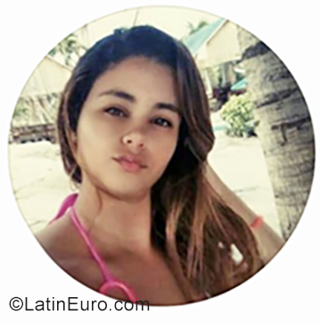 Date this gorgeous Venezuela girl Maria from Caracas VE2561
