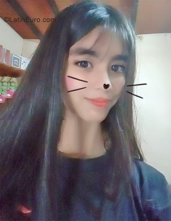 Date this delightful Paraguay girl Azul from Asuncion PY20