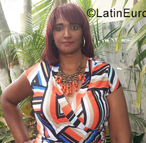 Date this fun Dominican Republic girl Ana from Santiago DO35563