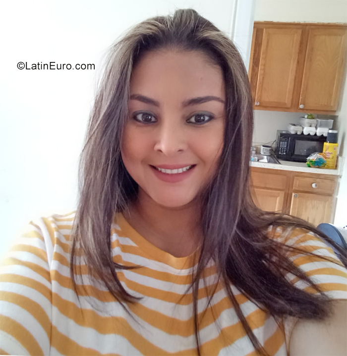 Date this hard body Honduras girl Jessica from El Progreso HN2687