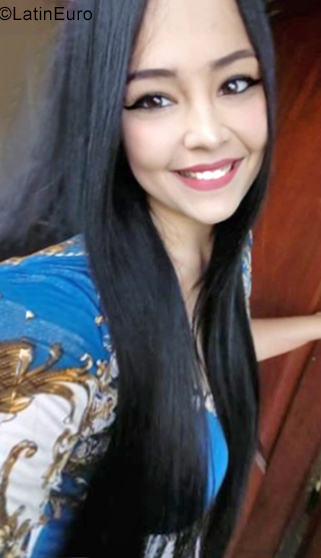 Date this funny Argentina girl Daniela from Buenos Aires AR217