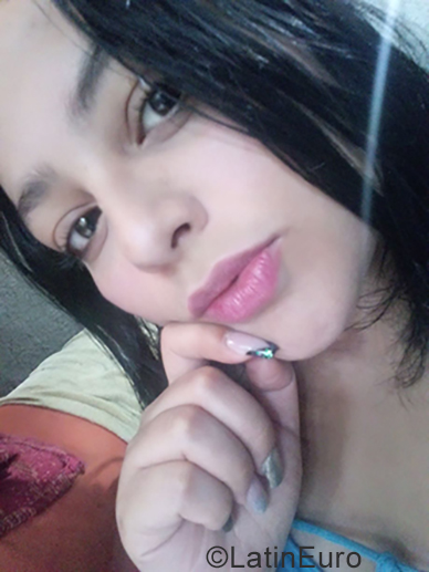 Date this good-looking Colombia girl Jen from Medellin CO25895